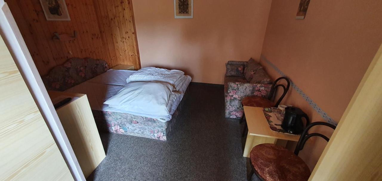 Penzion U Dvou Panu Pernink Exterior foto