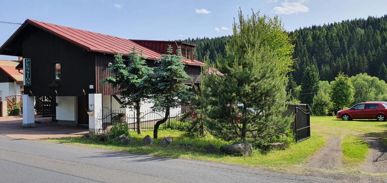Penzion U Dvou Panu Pernink Exterior foto