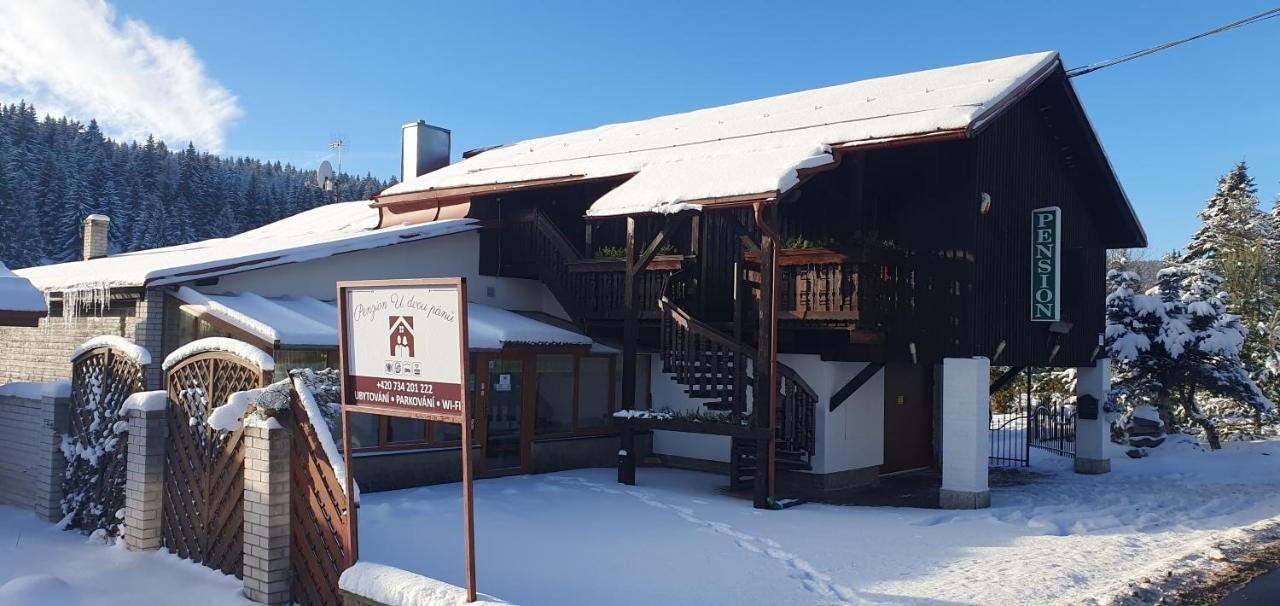 Penzion U Dvou Panu Pernink Exterior foto